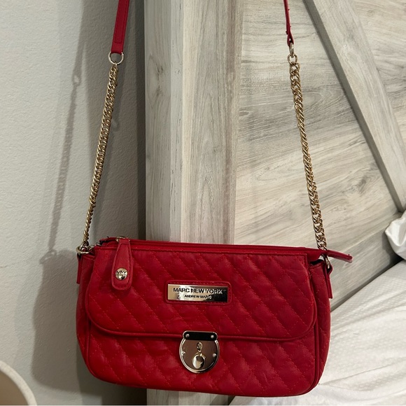 Red Marc New York Crossbody Bag - Picture 1 of 3